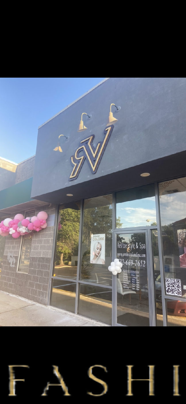 Versatile Space for Nail Salon or Beauty Services, 139 sqm, retail activation, pop-up rental in Woodbridge Township