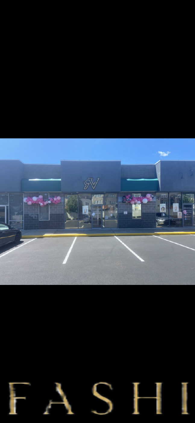 Versatile Space for Nail Salon or Beauty Services, 139 sqm, retail activation, pop-up rental in Woodbridge Township, interio…
