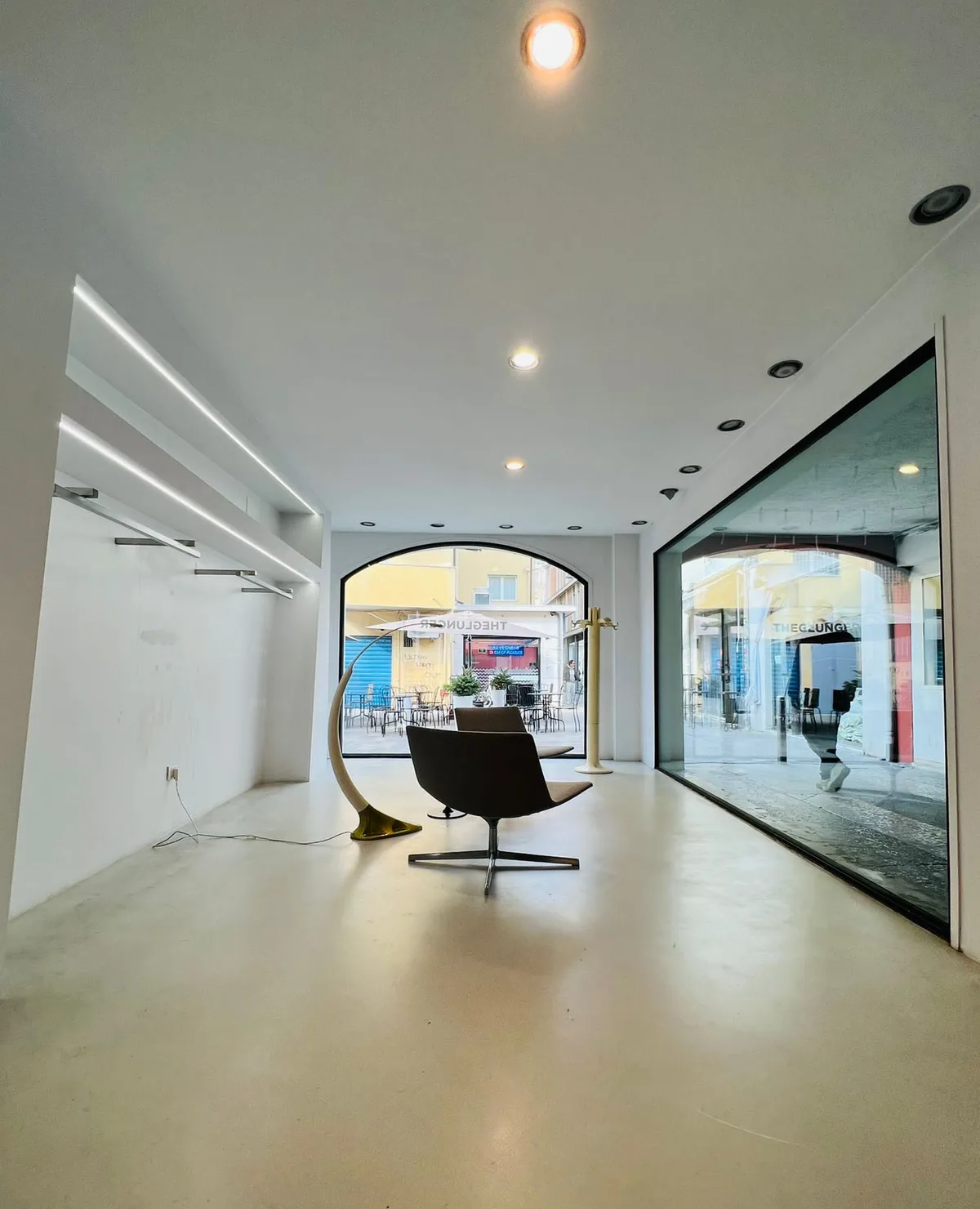 Versatile Space for Your Vision on Calle Corte Legrenzi, 120 sqm, pop up store in Venezia, third interior view