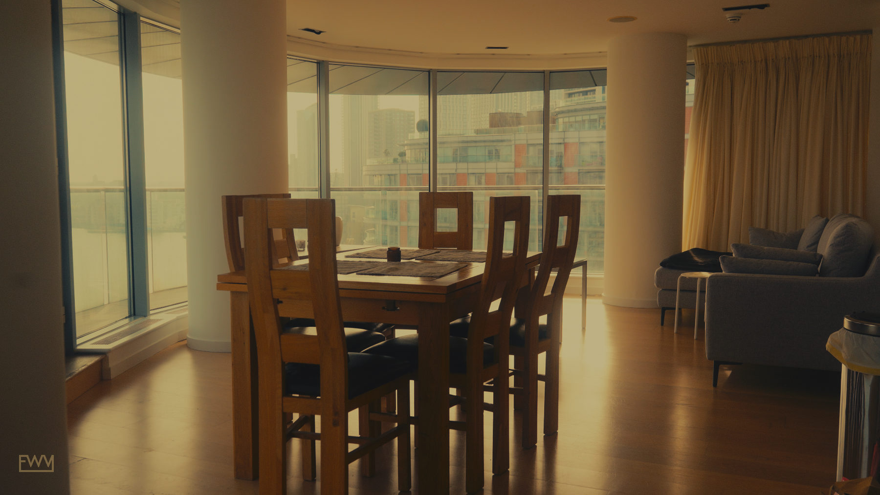 Versatile Space Ideal for Creative Content Production, 186 sqm, photo shoot, pop-up rental in Greater London, additional int…
