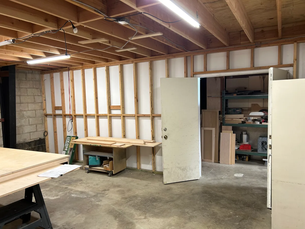 Versatile Space Ideal for Electrician or Plumber, 74 sqm, warehouse, pop-up rental in Long Beach, second interior view