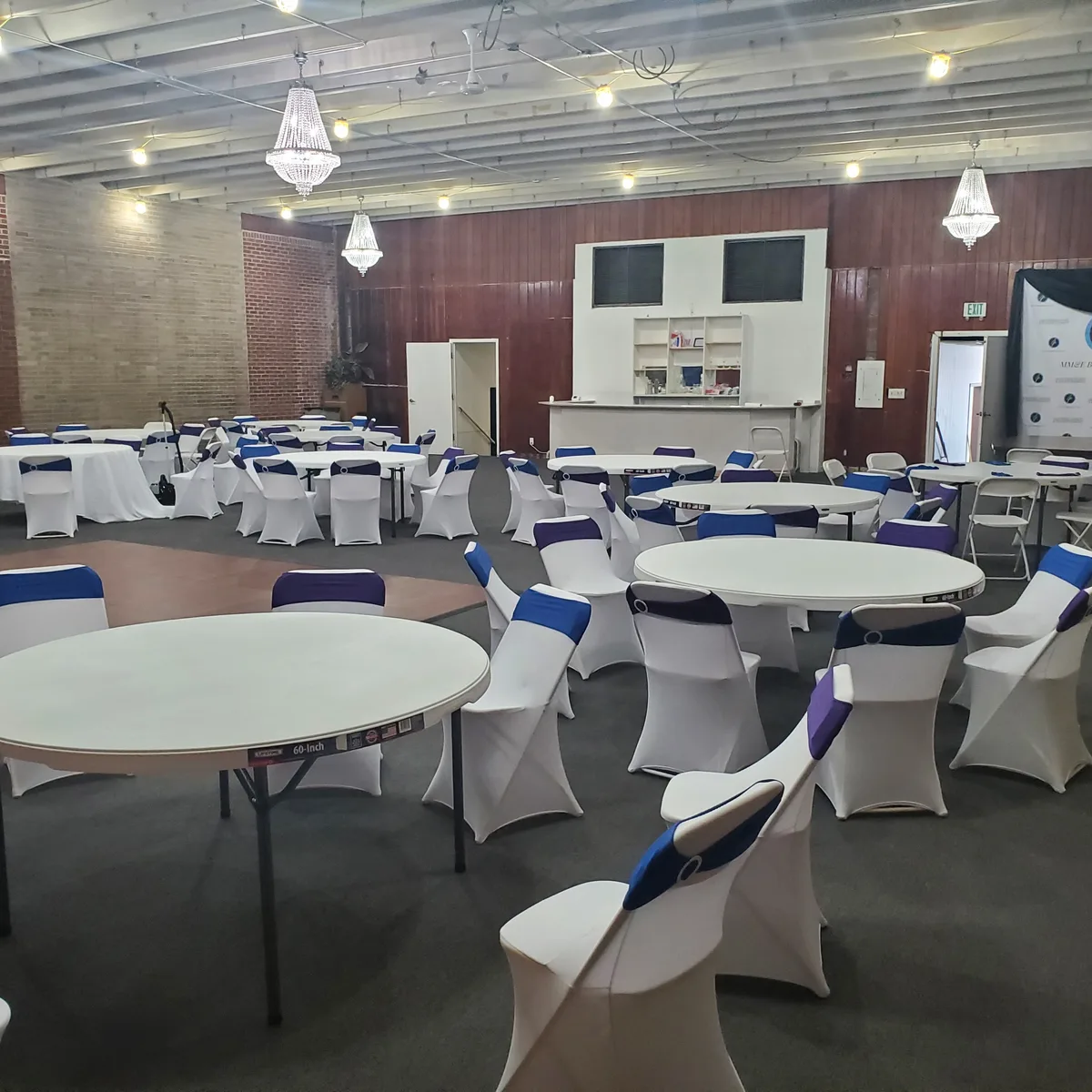 Versatile Space with Two Halls and Amenities, 251 sqm, retail activation, pop-up rental in Gary, second interior view