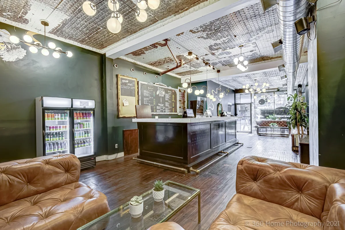 Versatile Storefront Space Available on Queen West, 93 sqm, pop up store in Toronto, second interior view