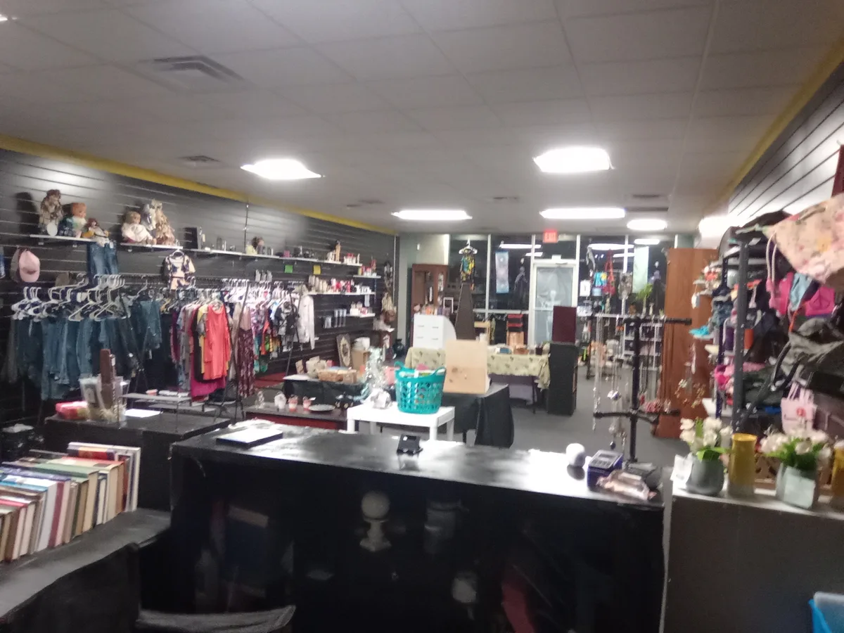Versatile Storefront Space with Full-Service Support, 4 sqm, pop up store in Fort Wayne, interior view