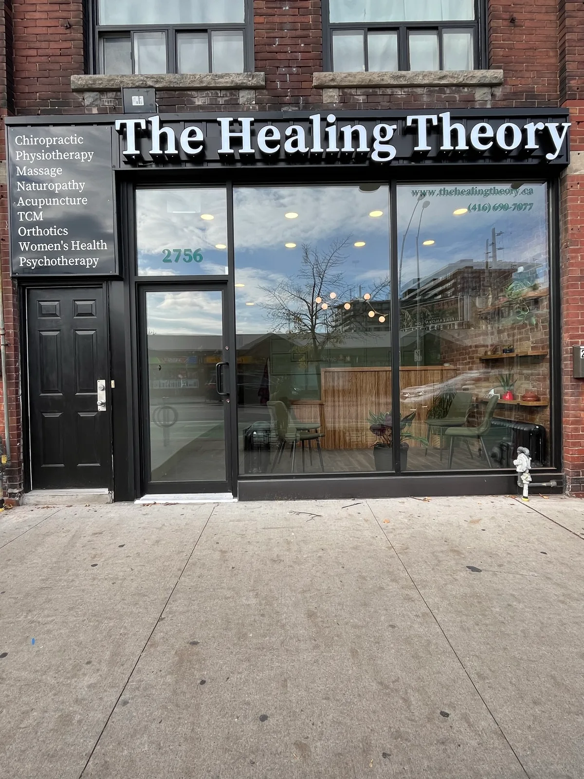 Versatile Studio Space Available in Health & Wellness Clinic, 93 sqm, workshop, pop-up rental in Toronto, second interior vi…