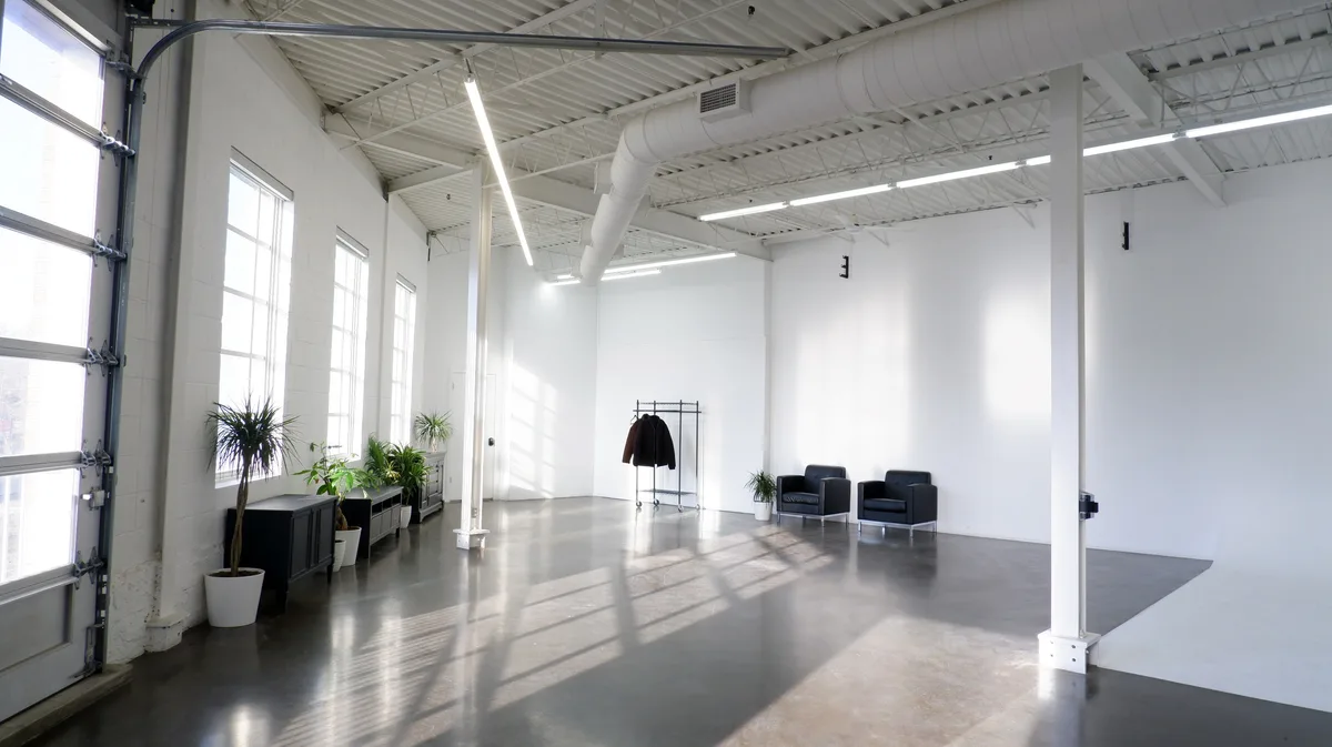 Versatile Studio Space for Creative Events in Toronto, 279 sqm, pop up store, second interior view