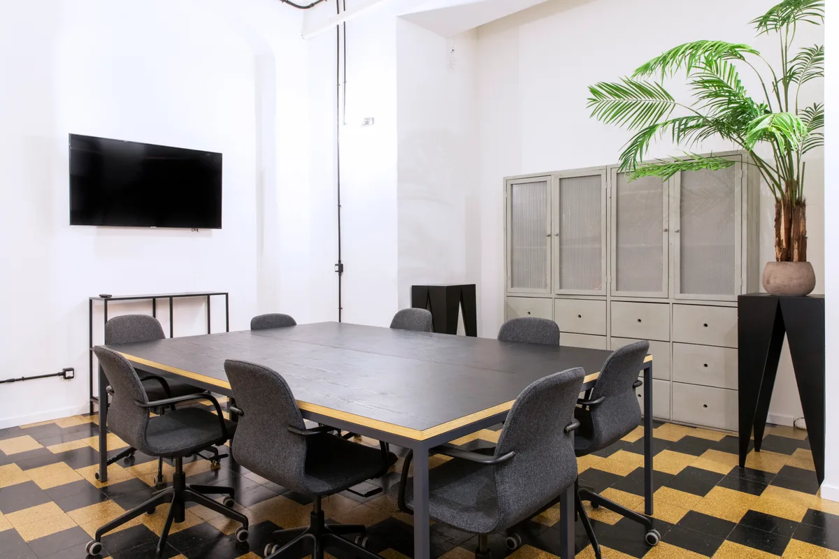 Versatile Studio Space for Creative Projects in Milan, 200 sqm, photo shoot, pop-up rental in Milano, additional interior vi…