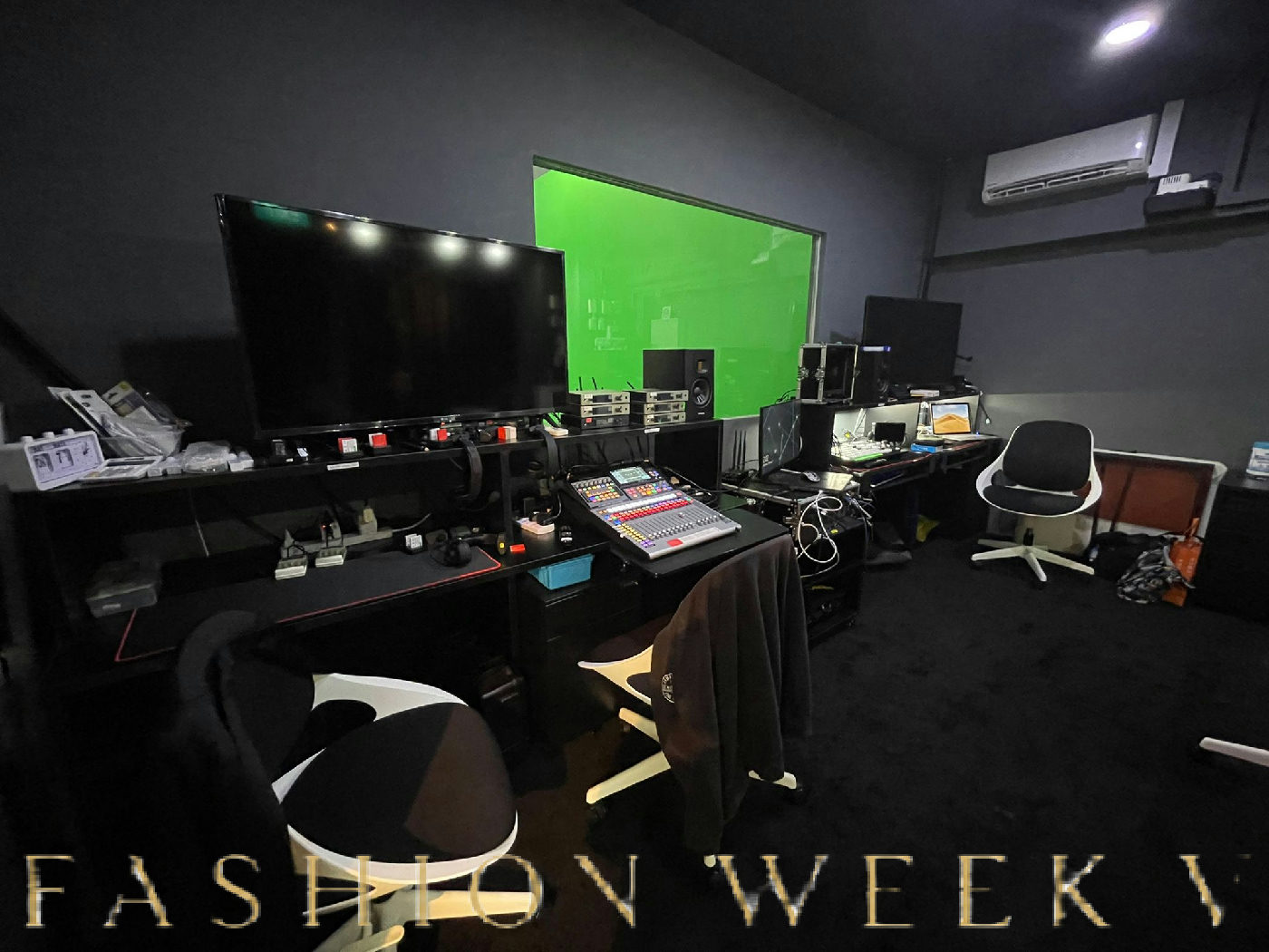 Versatile Studio Space for Videography and Streaming, 278 sqm, live streaming event, pop-up rental in Singapore, interior vi…