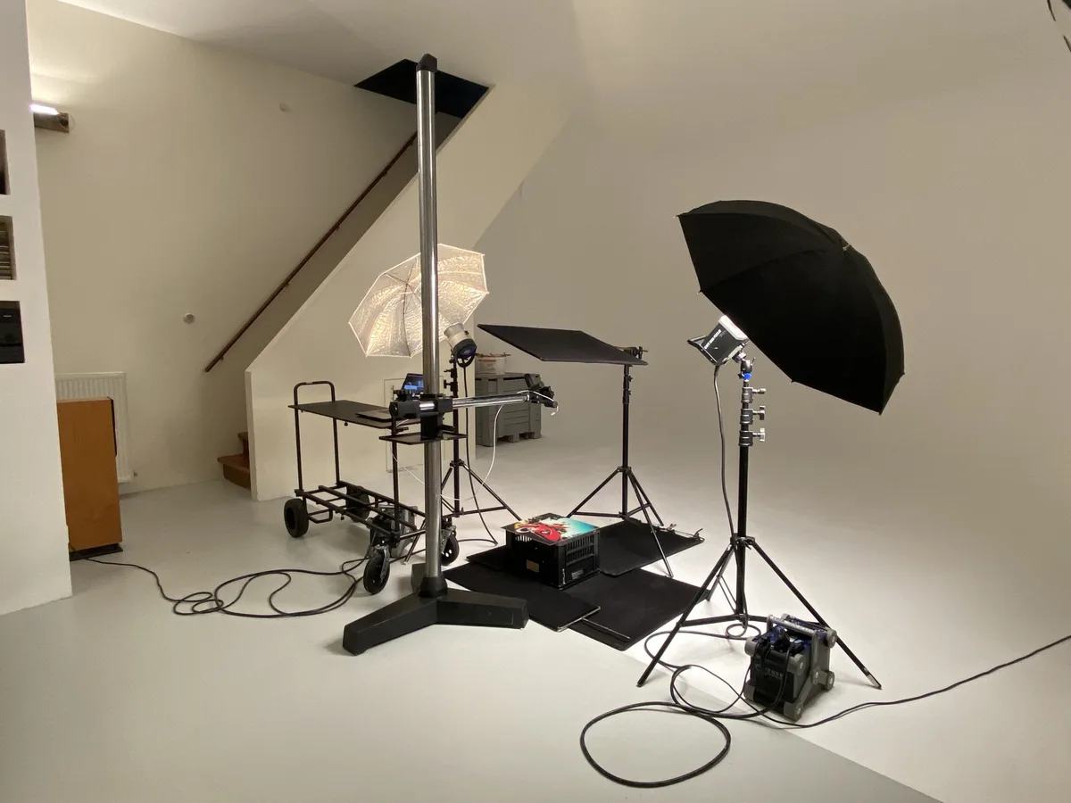 Versatile Studio Space in Houthavens for Creative Projects, 150 sqm, photo shoot, pop-up rental in Amsterdam, second interio…