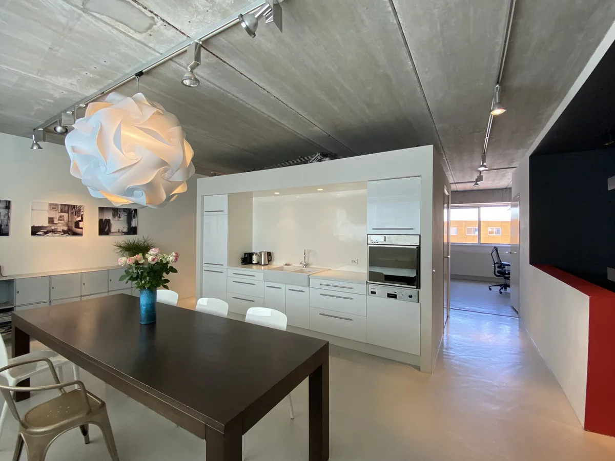 Versatile Studio Space in Houthavens for Creative Projects, 150 sqm, photo shoot, pop-up rental in Amsterdam, additional int…