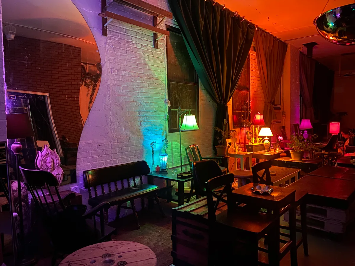 Versatile Studio Space in Mural-Filled Bushwick, 232 sqm, photo shoot, pop-up rental in Brooklyn