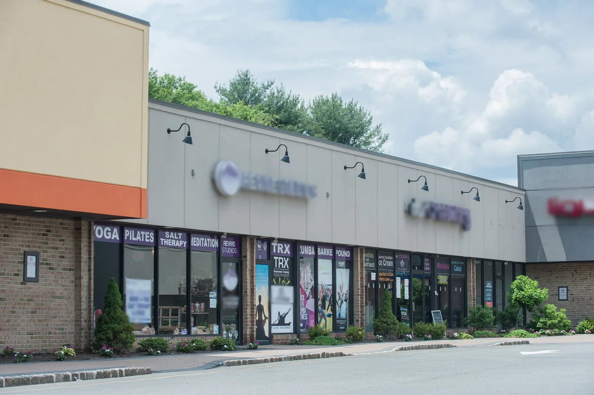 Versatile Studio Space with Reception and Amenities, 32 sqm, retail activation, pop-up rental in Mount Olive Township, addit…