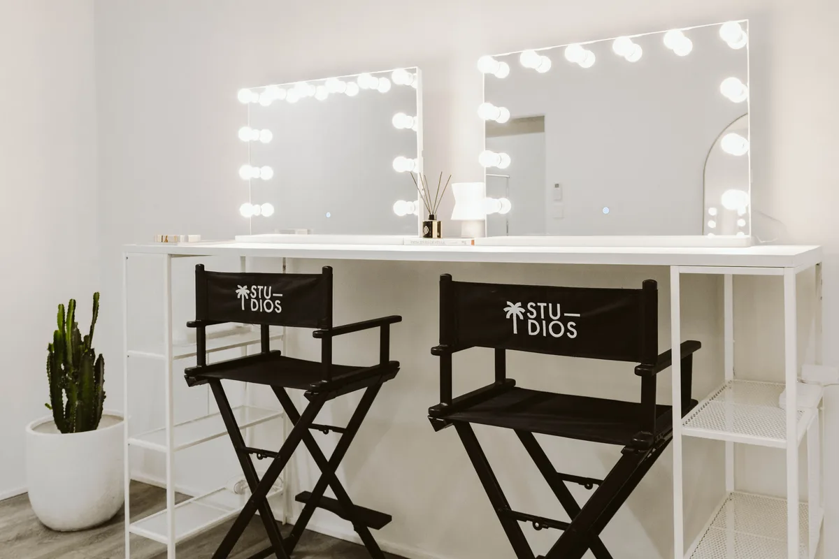Versatile Studio Spaces in Gold Coast for Creative Projects, 400 sqm, photo shoot, pop-up rental in Arundel, second interior…