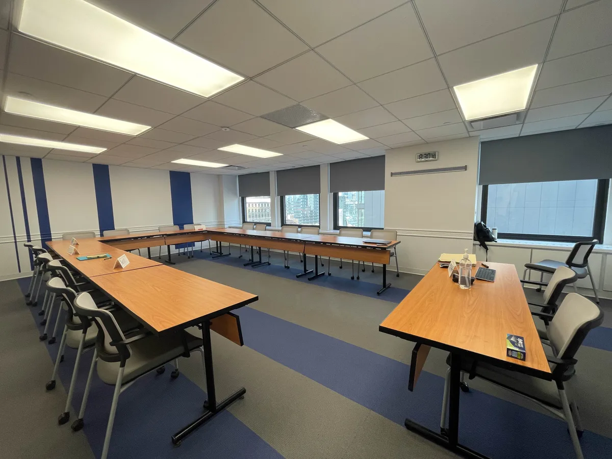 Versatile Training and Meeting Rooms in Midtown Manhattan, 64 sqm, corporate event, pop-up rental in New York, third interio…