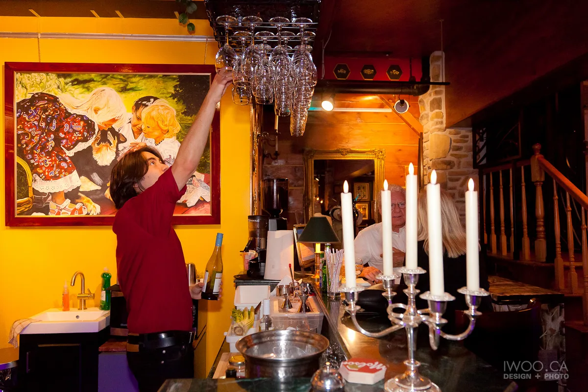 Versatile Venue with Galleries and Bars, 1997 sqm, art exhibition, pop-up rental in Montréal, interior view
