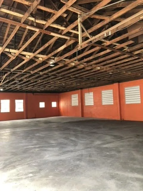 Versatile Warehouse and Office Showroom in San Antonio — 2