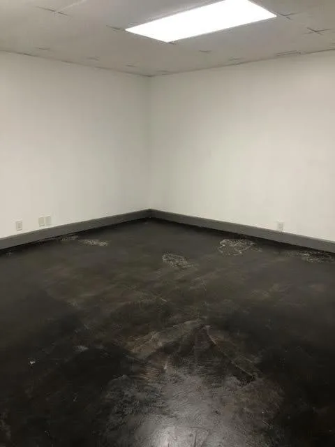 Versatile Warehouse and Office Showroom in San Antonio — 4