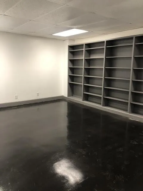 Versatile Warehouse and Office Showroom in San Antonio — 5