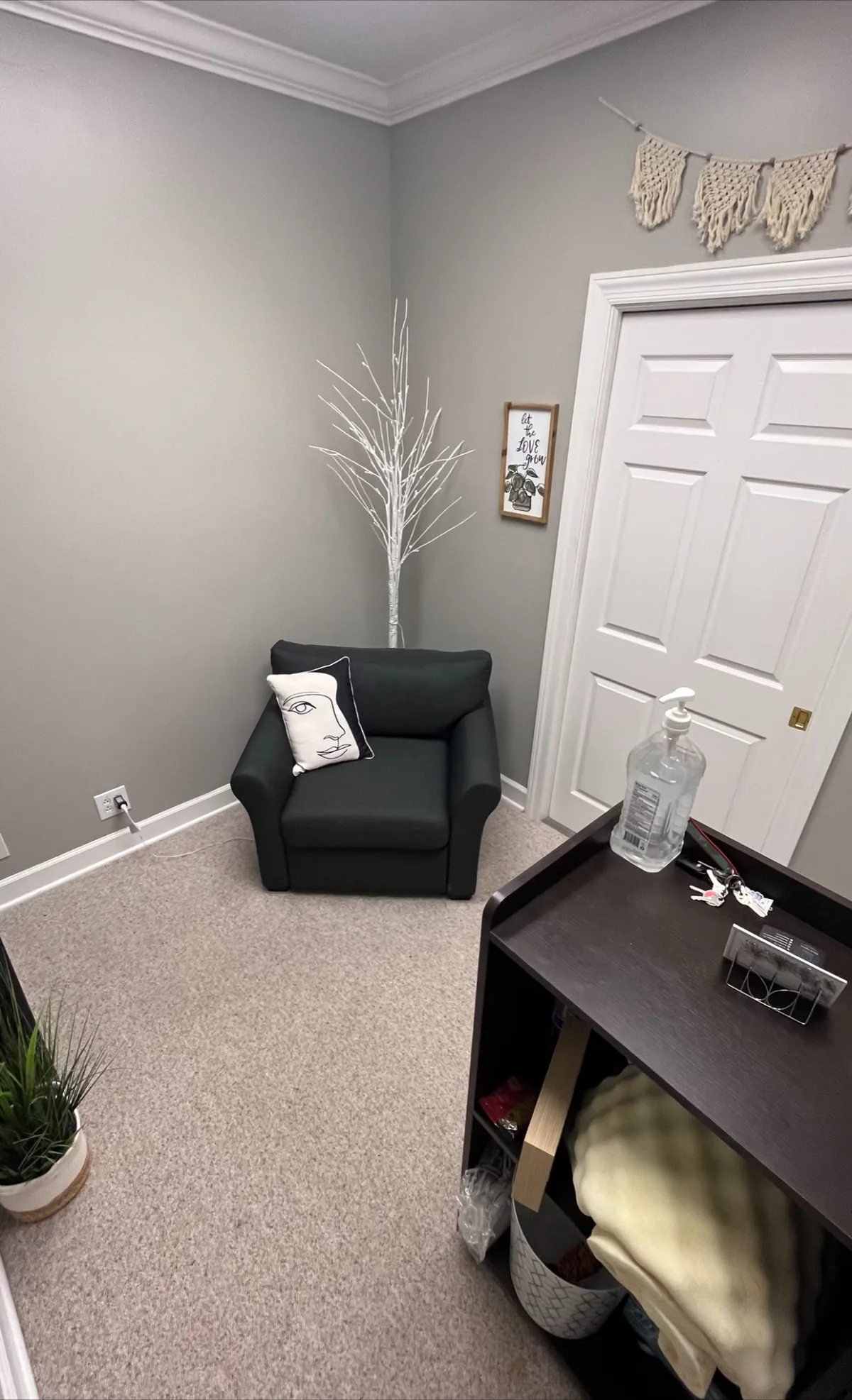Versatile Wellness Space Available in Murfreesboro, 19 sqm, private event, pop-up rental, third interior view