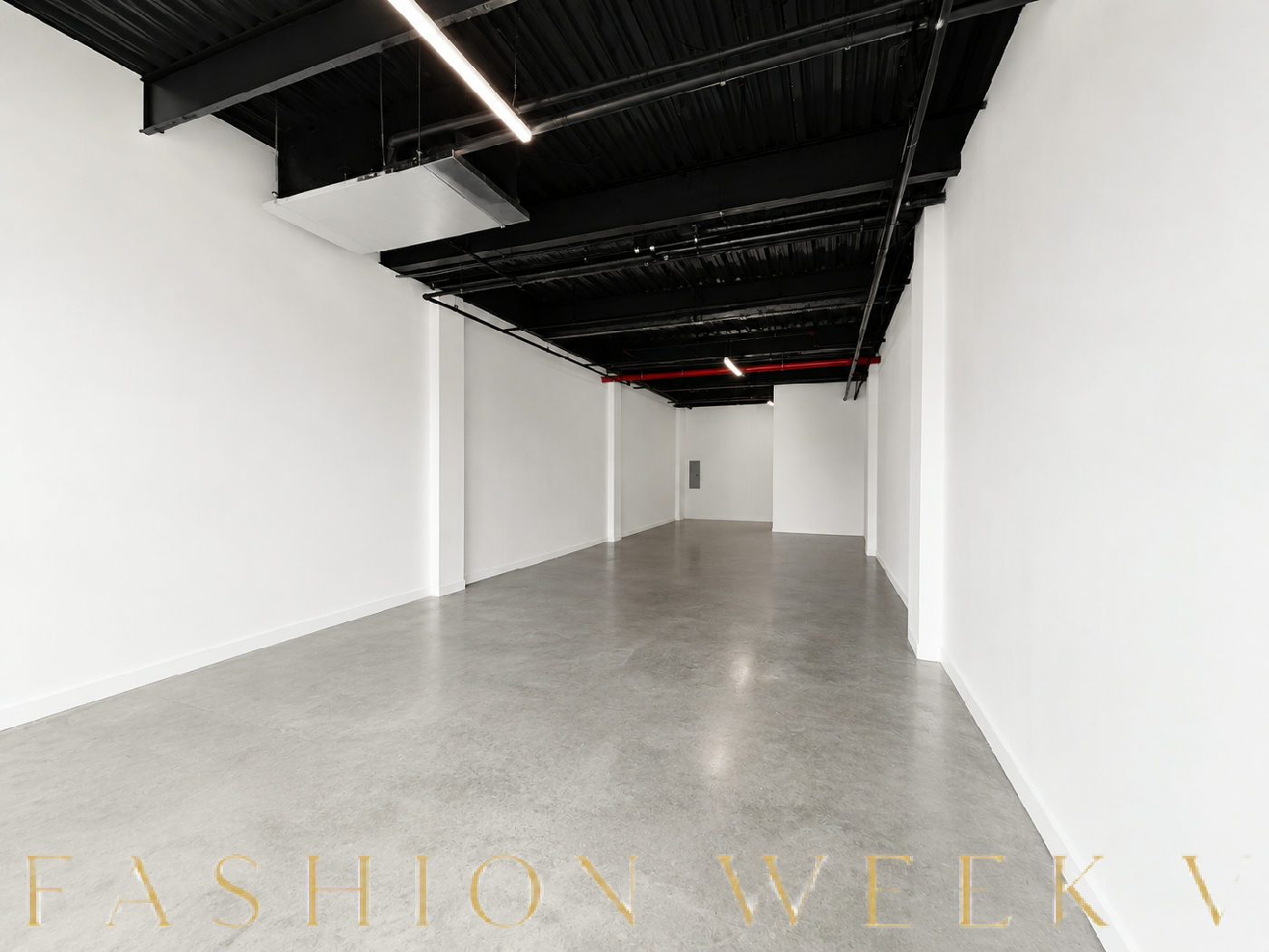 Versatile White Box Space in Brooklyn, 112 sqm, retail activation, pop-up rental, third interior view