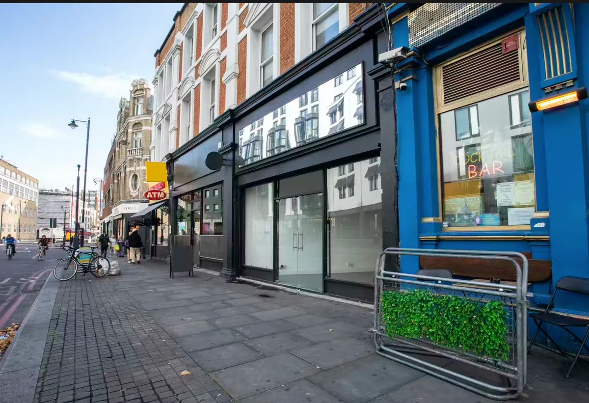 Versatile White Box Space in Shoreditch, 149 sqm, pop up store in London, interior view