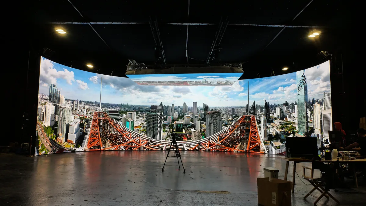 Virtual Production LED Studio with Real-Time Camera Tracking, 1400 sqm, video production, pop-up rental in Trappes