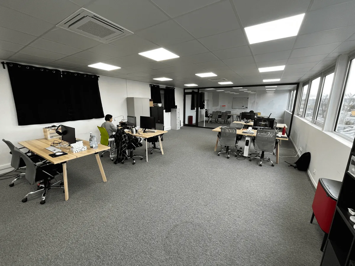 Virtual Production Studio with LED Technology, 1350 sqm, video production, pop-up rental in Trappes