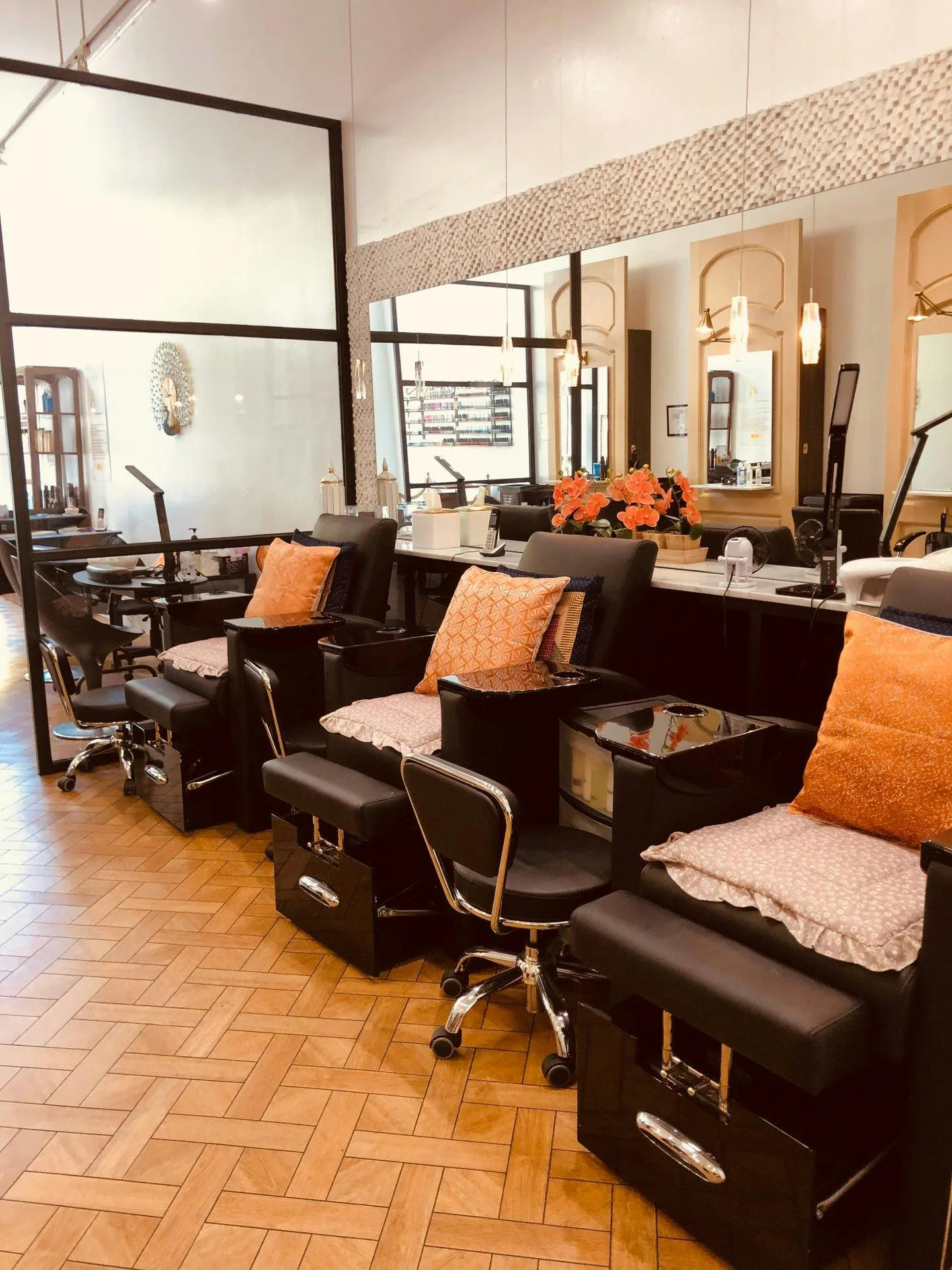 West Hollywood Salon Retreat on Fountain Avenue — 2