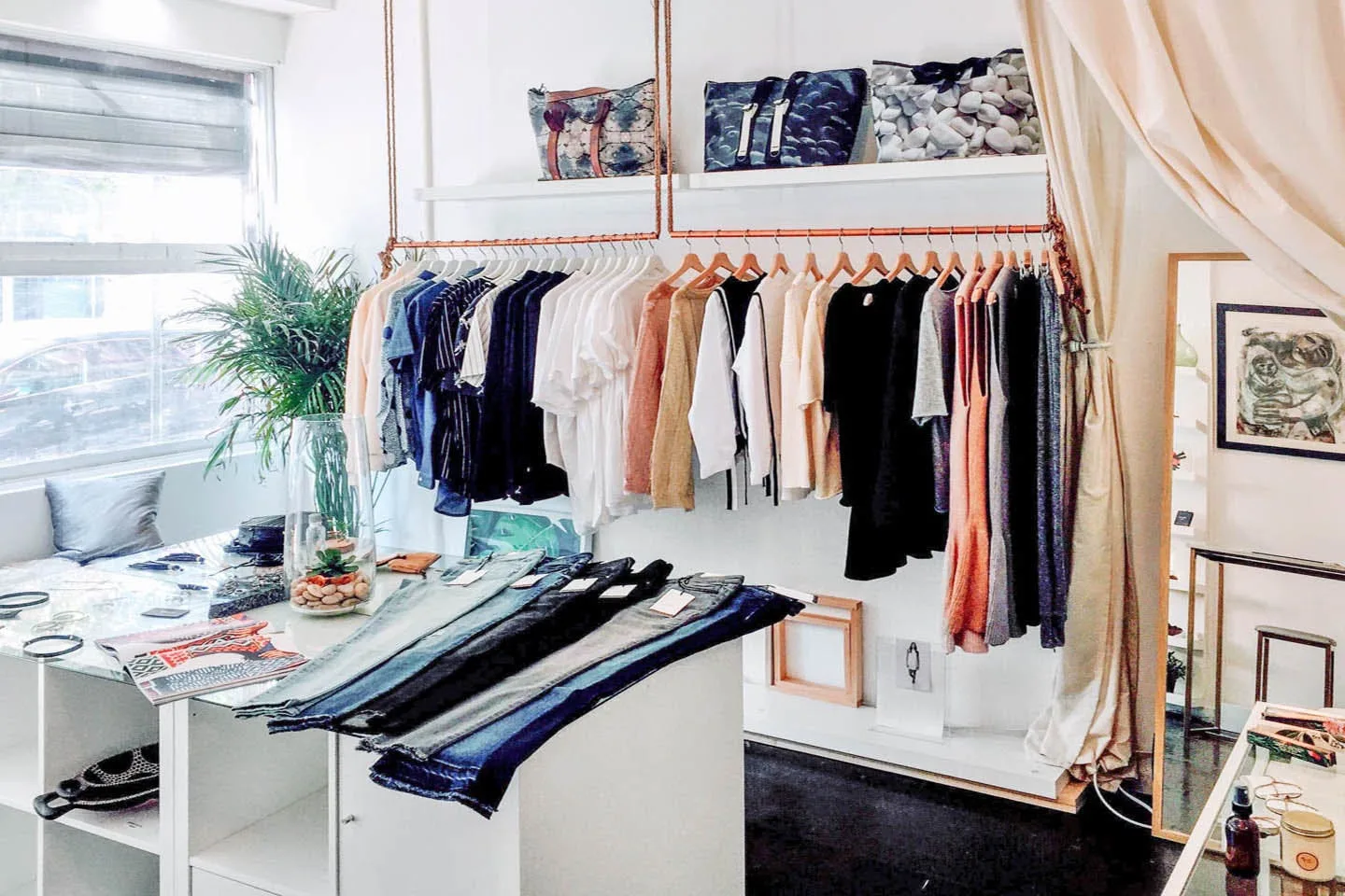 White-Box Boutique Space in Bedford-Stuyvesant — 4