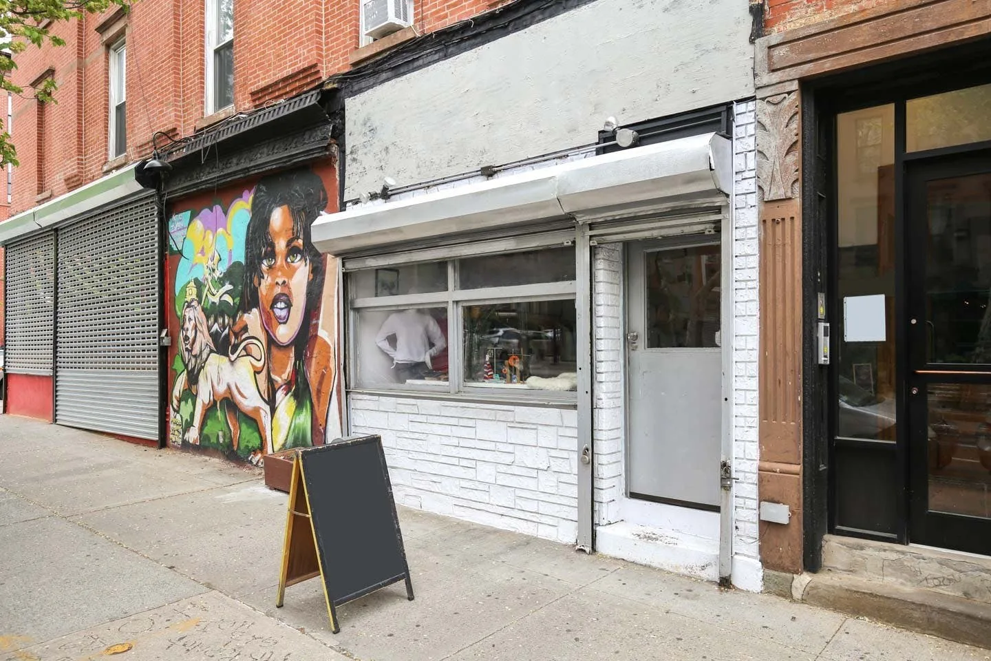 White-Box Boutique Space in Bedford-Stuyvesant — 5