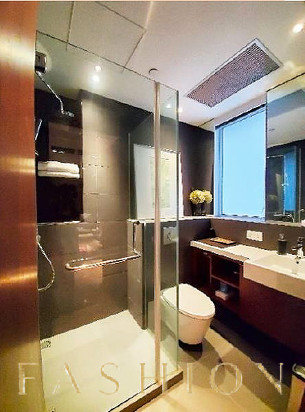 Whole Floor Office for Rent in Sheung Wan, 146 sqm, corporate event, pop-up rental in Hong Kong, third interior view