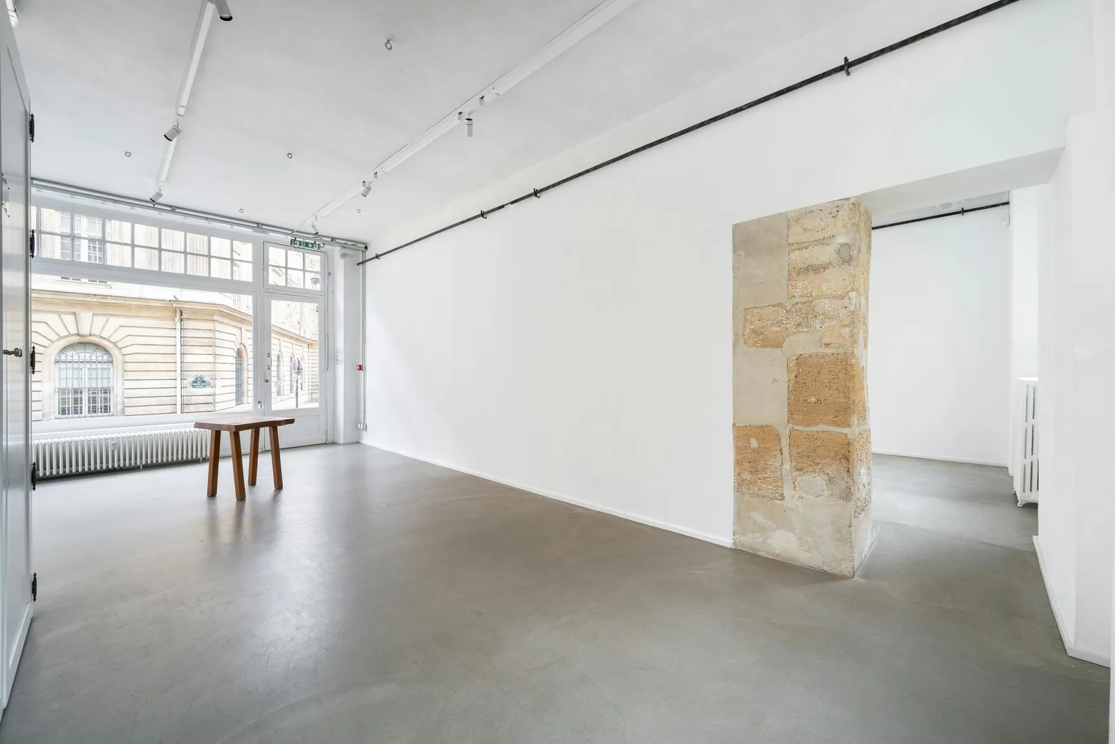 WILDE Showroom: 210 sqm Commercial Space in Paris 75004 — 4