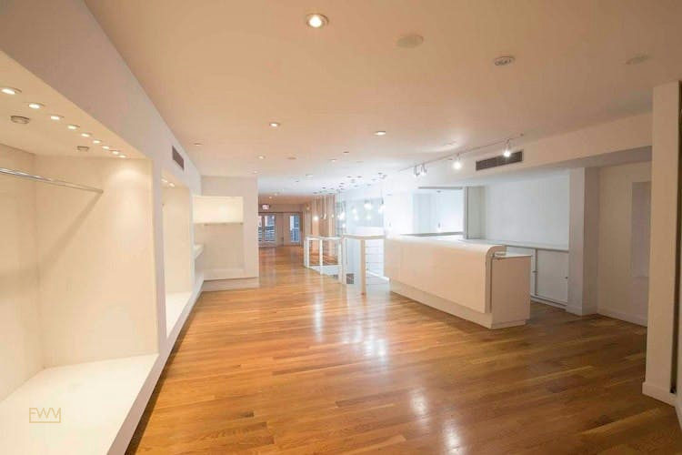 Wooster Vogue Showroom in SoHo, 437 sqm, pop up store in New York