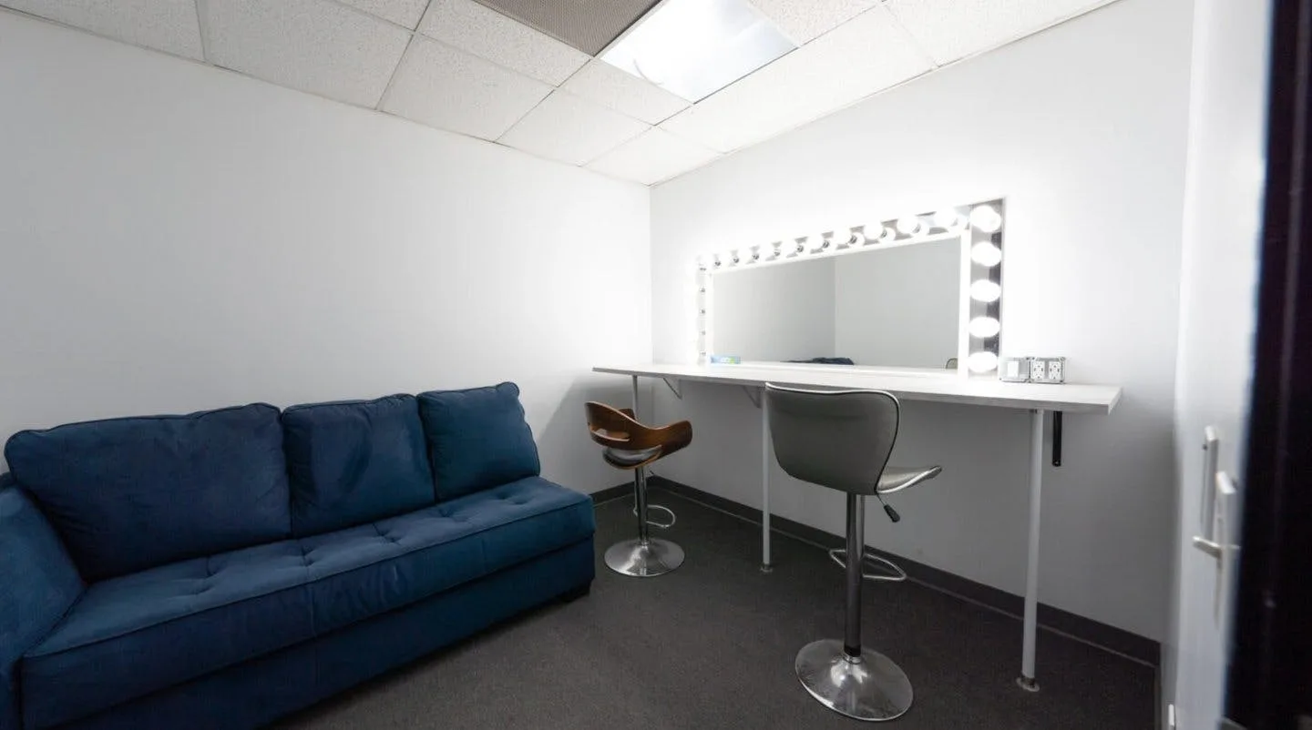Yukon 1 - Large White Cyc Wall Studio in Hawthorne — 4