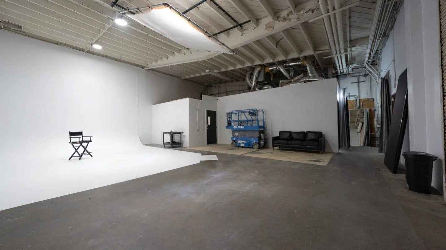 Yukon 1 - Large White Cyc Wall Studio in Hawthorne — 5